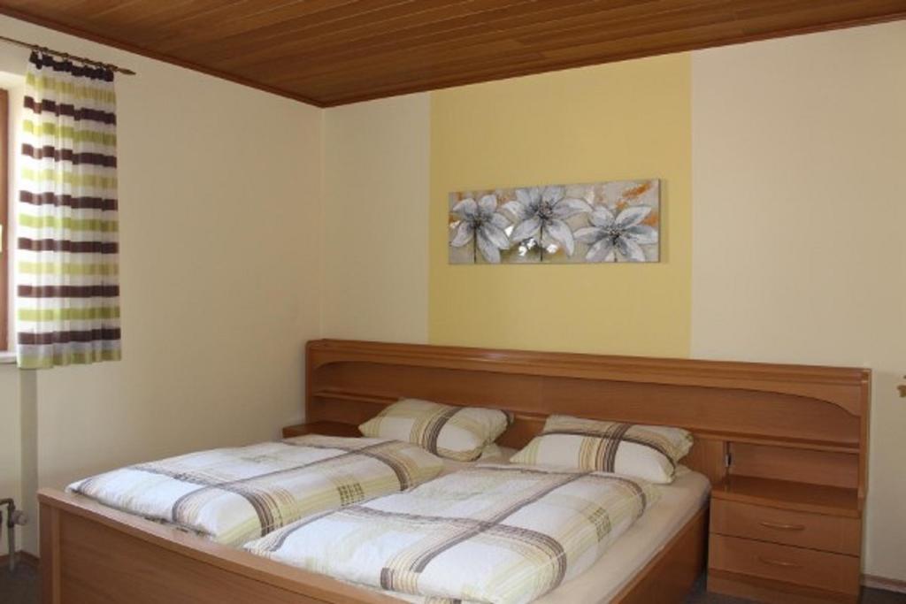 Gaeste-Haus Roesch Wiesent Εξωτερικό φωτογραφία